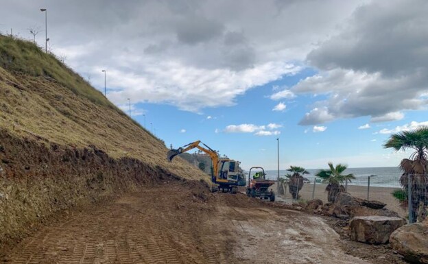 Long-awaited work to improve access to Carvajal beach begins